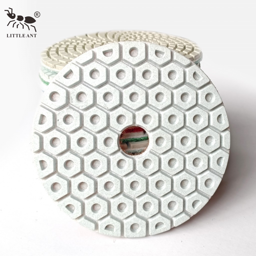 Petite Ant True Color 4inch Honeycomb Pousque de polissage humide pour le marbre de granit de pierre d'ingénierie