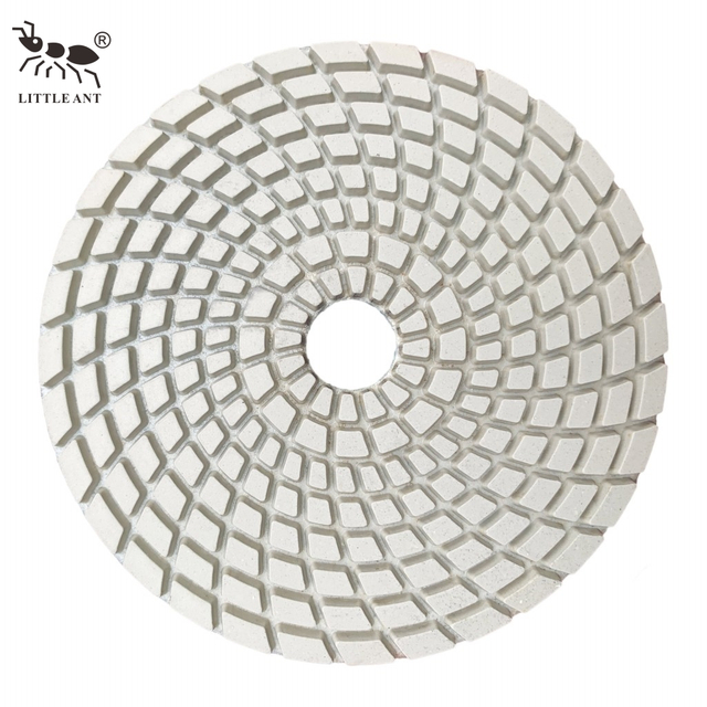 Petite fourmi Hot Best Spirl Wet Polissing Pad 4inch 100 mm moins poussière pour la pierre en béton