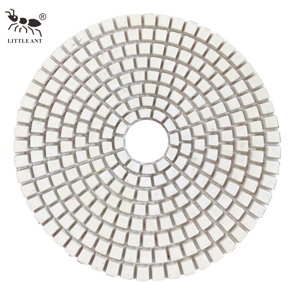 Petite fourmi Best Seller Square Wet Polinging Pad 3 '4 ' 5 '6 ' 8 'pouce moins poussière pour la pierre en béton